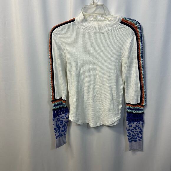 Free People Switch It Up Cuff Thermal White Mock Neck Animal Print Crochet S - Picture 2 of 7